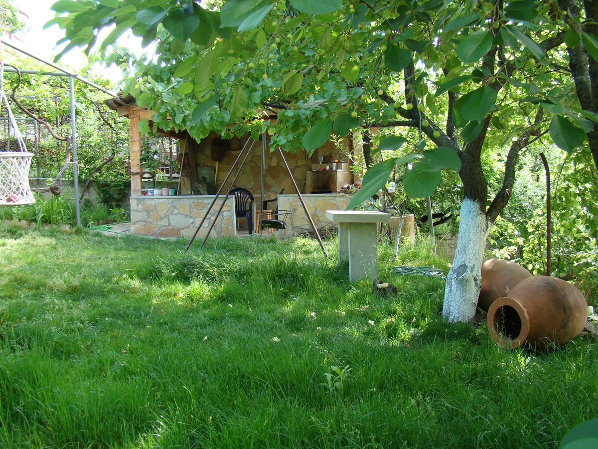 Guest House Ucha Mtsʼkhetʼa Exterior foto