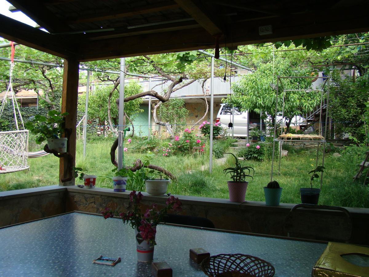 Guest House Ucha Mtsʼkhetʼa Exterior foto